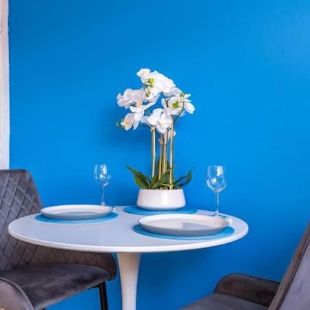 Spacious Flat In West Midlands Бирмингам Екстериор снимка