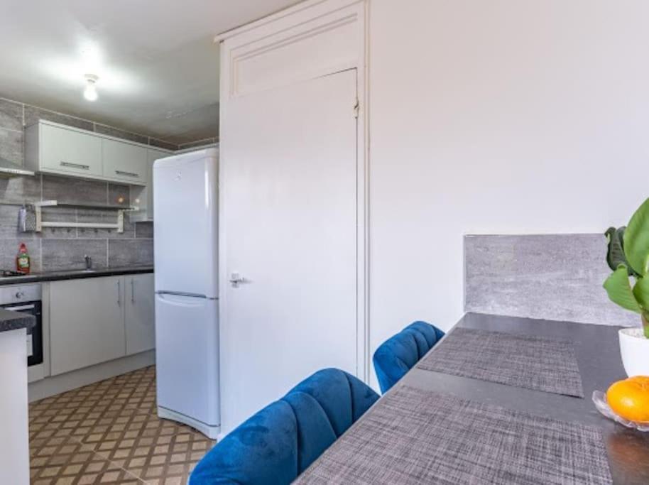 Spacious Flat In West Midlands Бирмингам Екстериор снимка